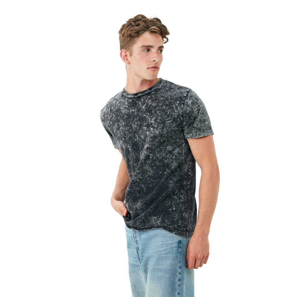 Earth Positive® Jersey T-Shirt EP01 worn by a model, showcasing the classic fit and eco-friendly cotton fabric.