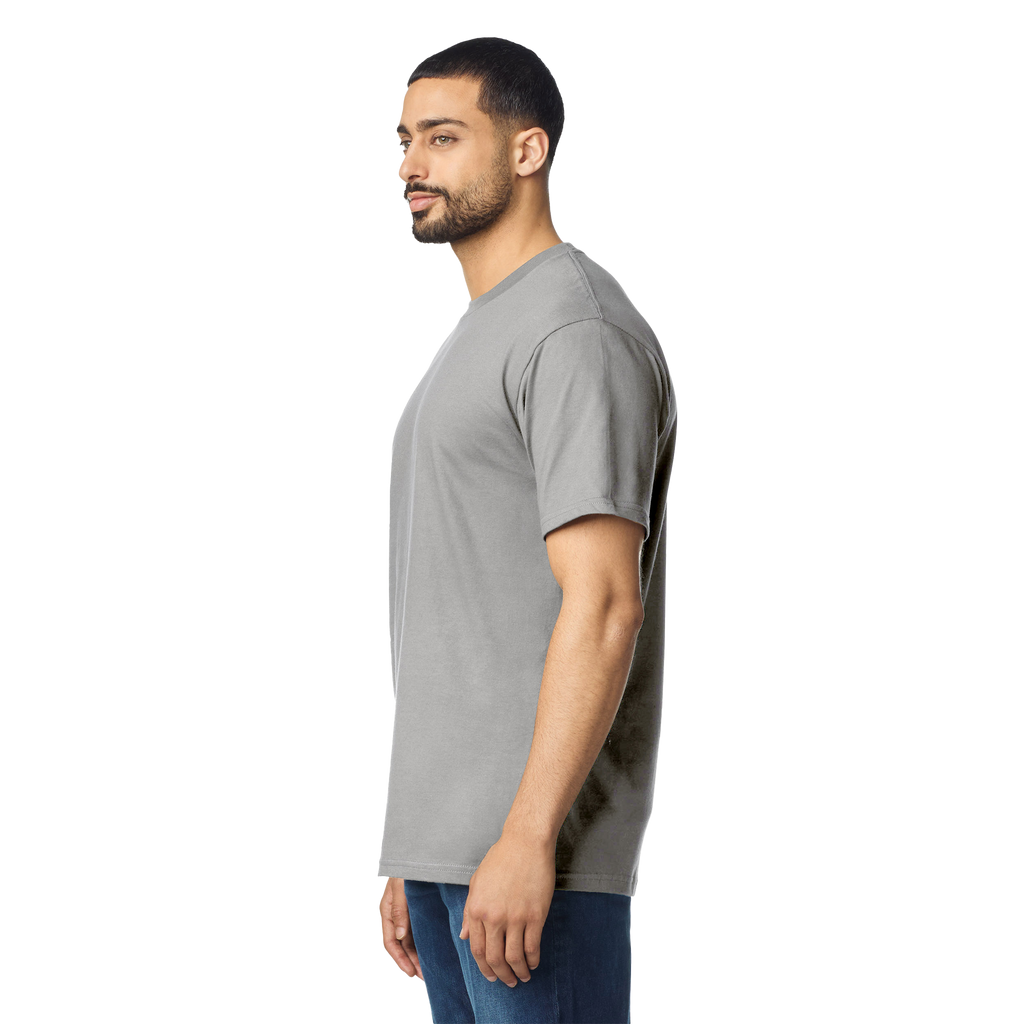 Gildan durable T-shirt in black with crew neck and short sleeves, front view showing plain design and soft fabric.