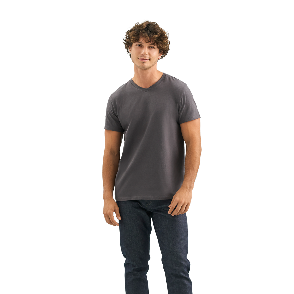 Light men's V-neck T-shirt from Sols, Klasisks un viegls Vīriešu T-krekls ar V veida apkakli, in a casual fit.