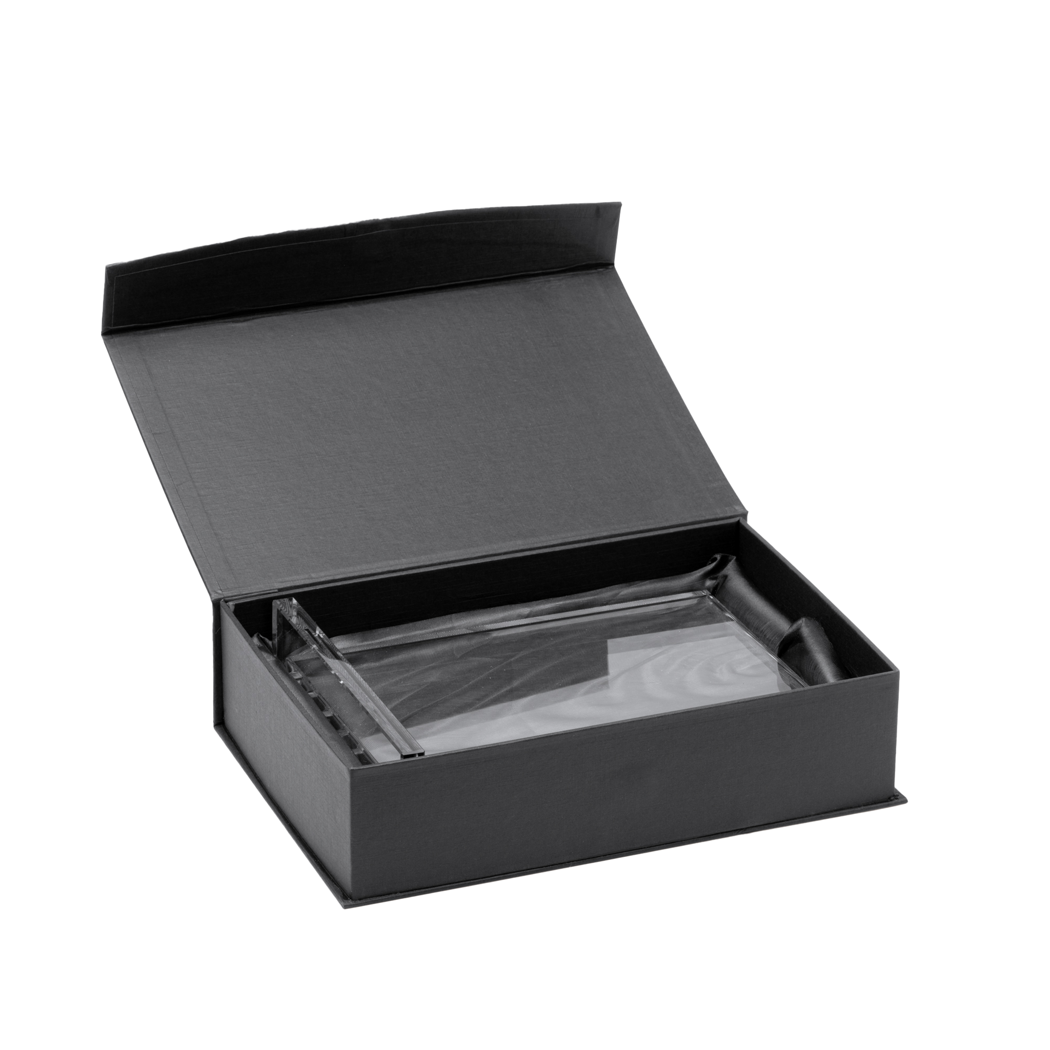 Elegant glass award with laser engraving, perfect for a special gift, showcasing intricate design and high-quality craftsmanship.